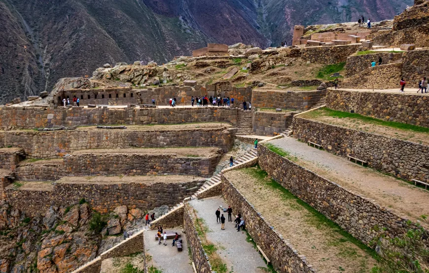 Cab to sacred valley tour from Cusco