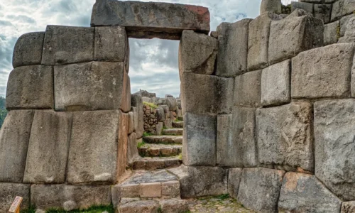 Pisac ruins, Pisac market and the 4 Cusco ruins