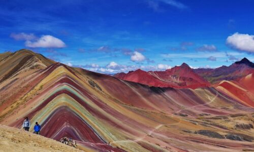 Private cab from Cusco to Rainbow Mountain Peru