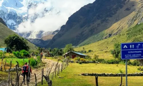 Bus from Cusco to Soraypampa